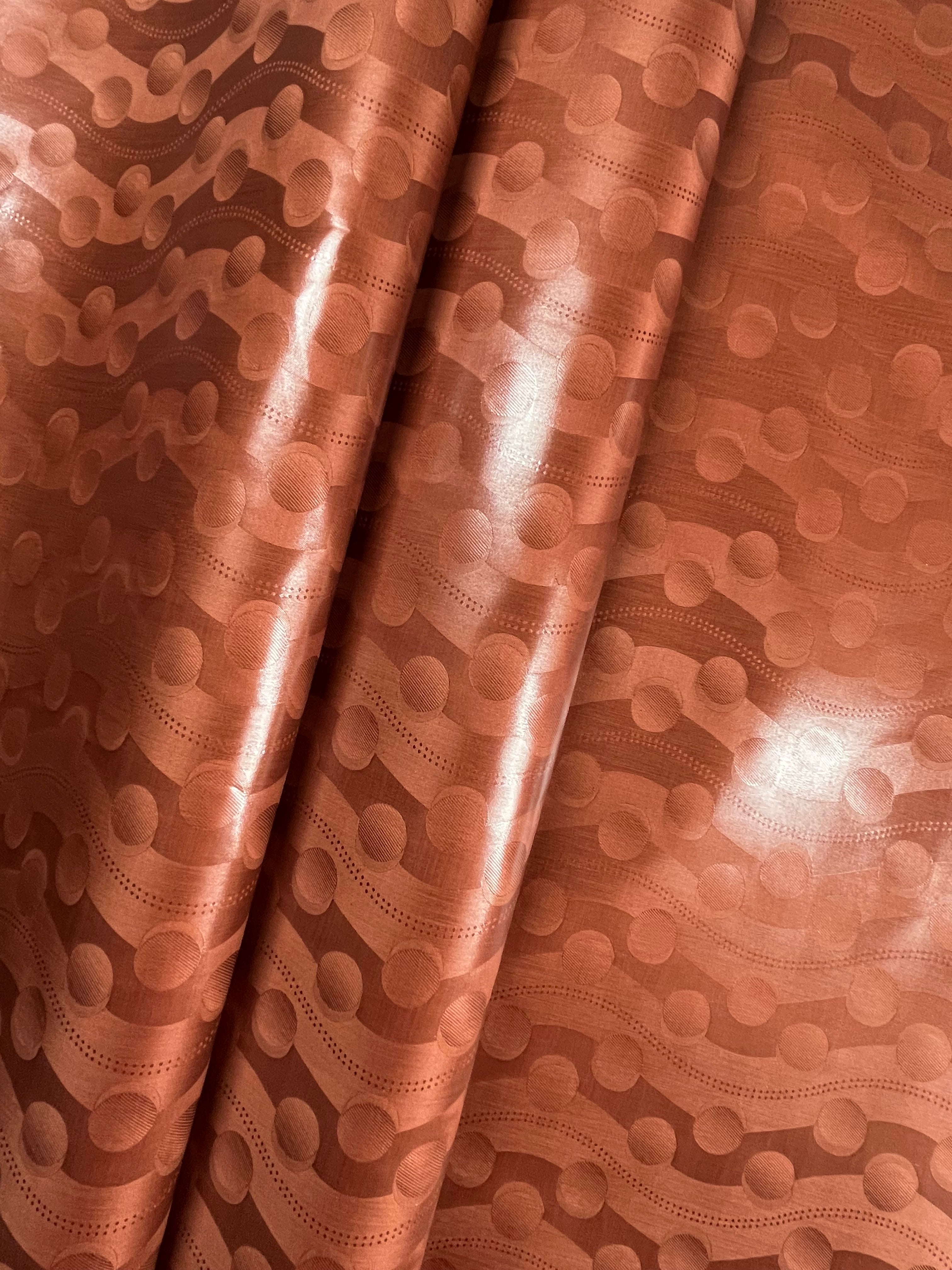 101 Brocade de Luxe