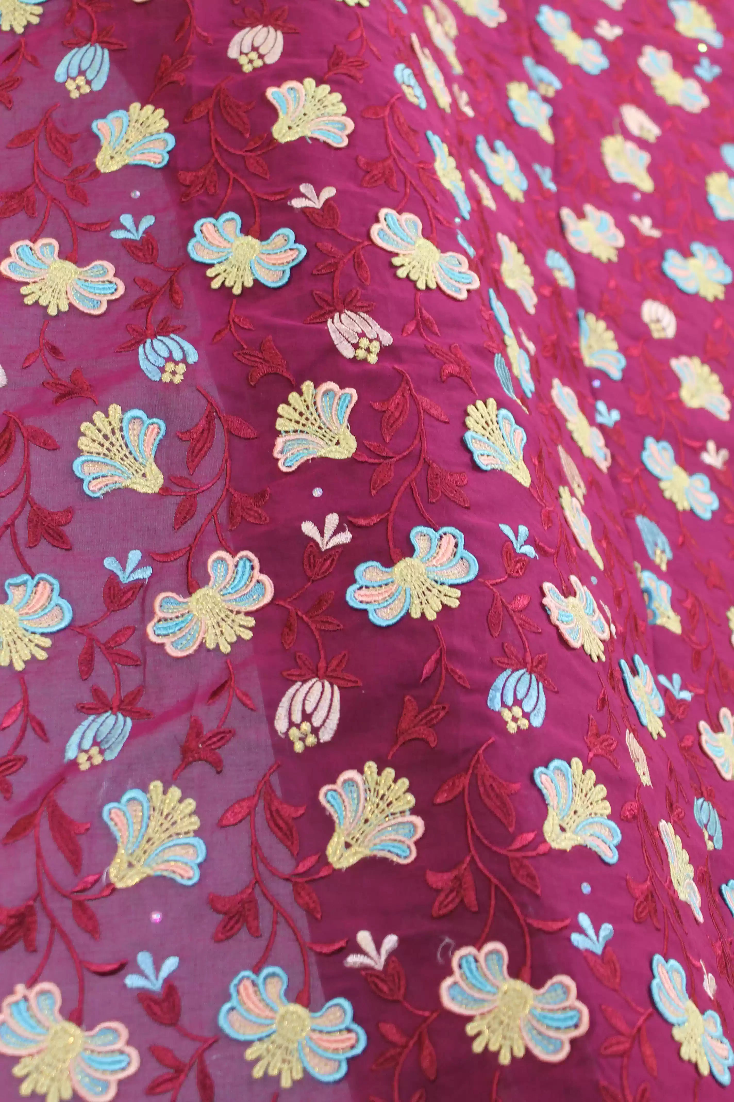 Zwitserse voile kant