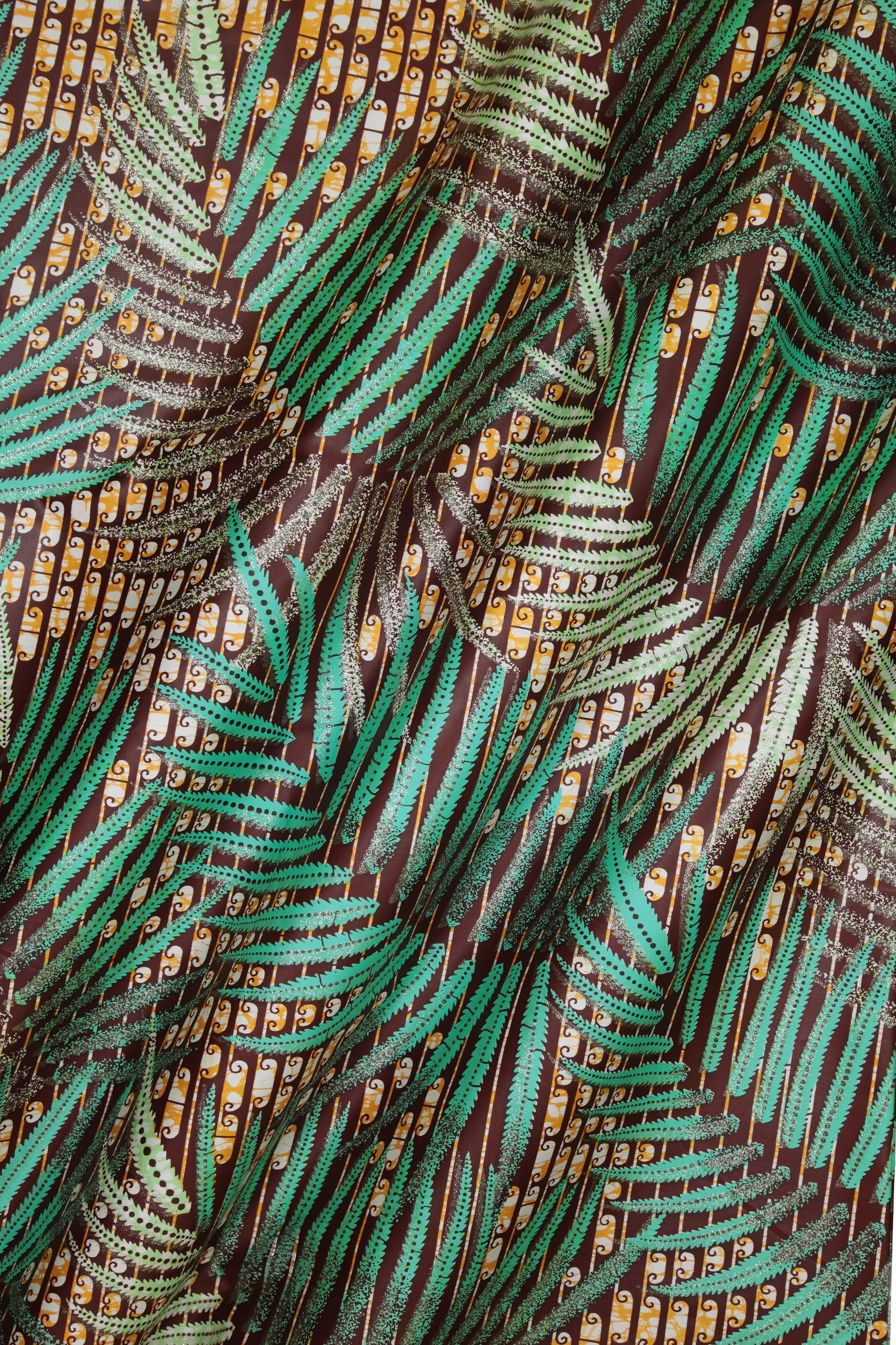 Vlisco Grand Super-Wax - London Exclusive - Gold embellished