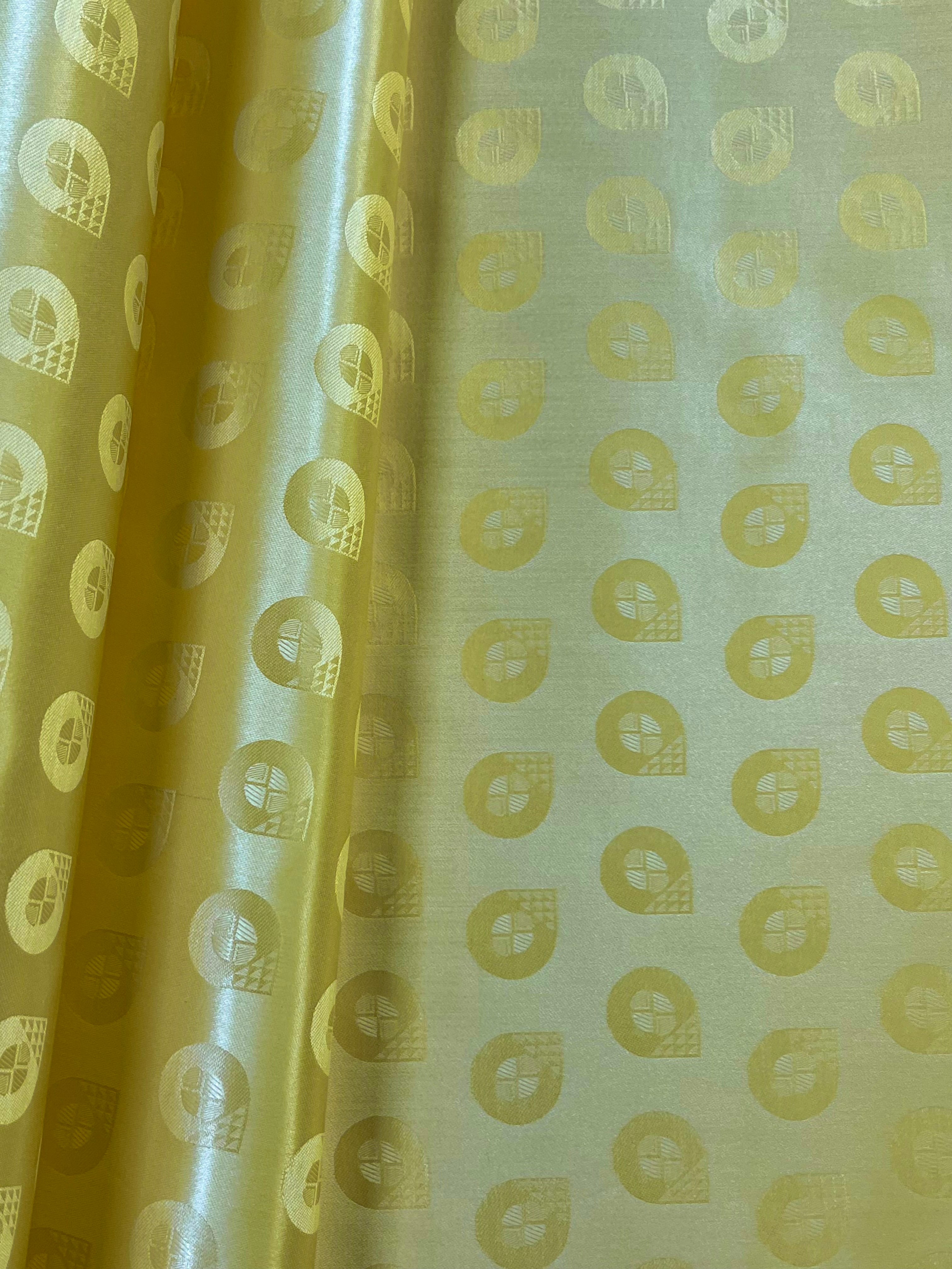 Univers Plus Bazin Riche