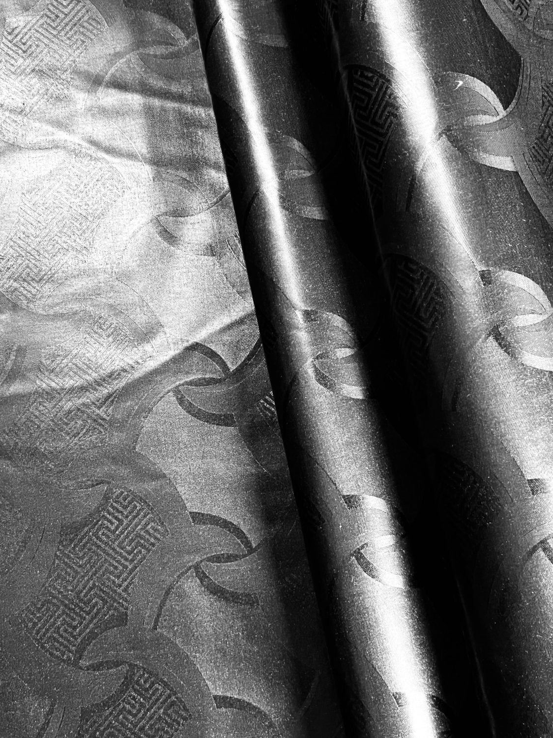 Univers Plus Bazin Riche 94186-3074