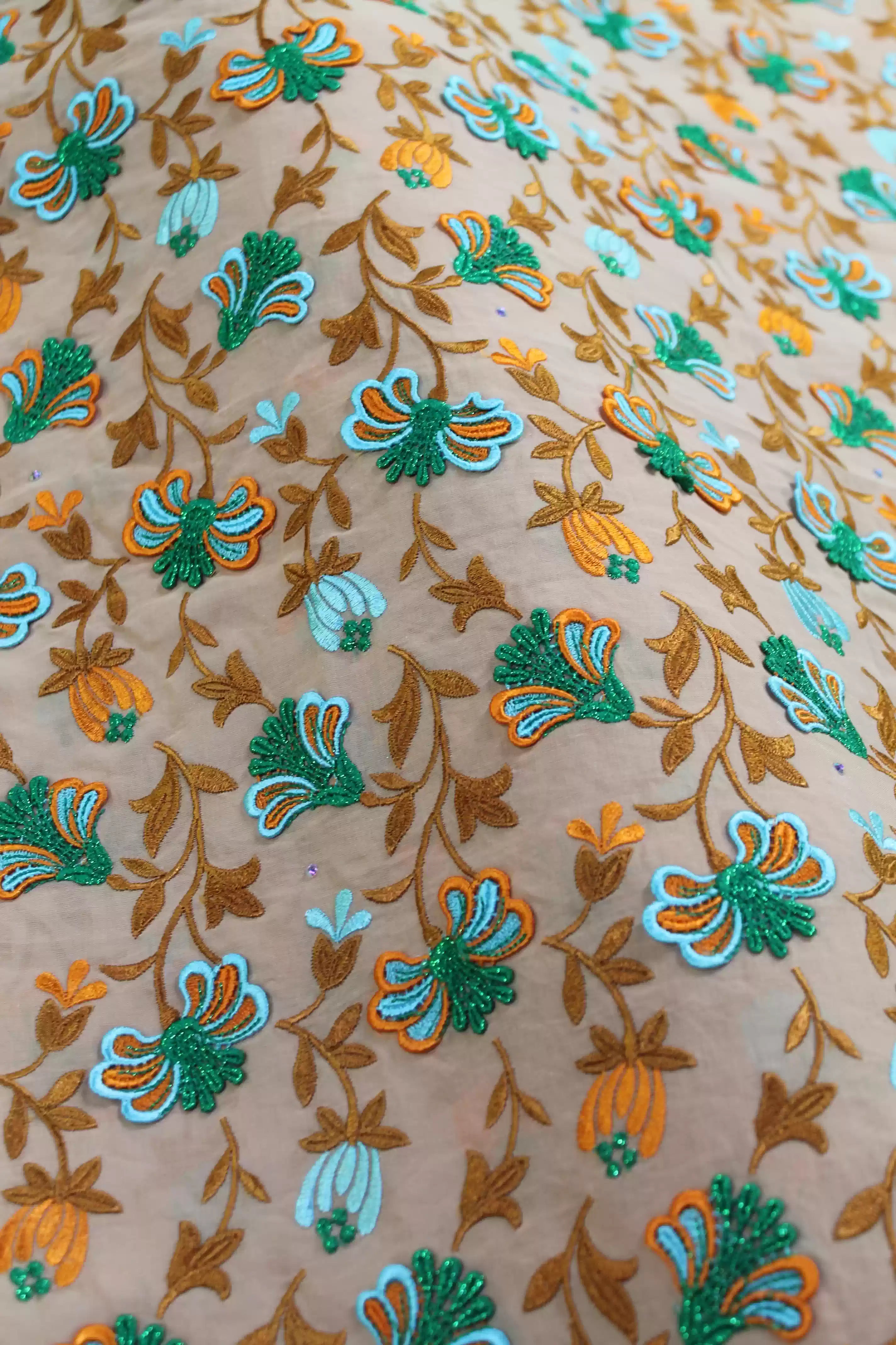 Zwitserse voile kant