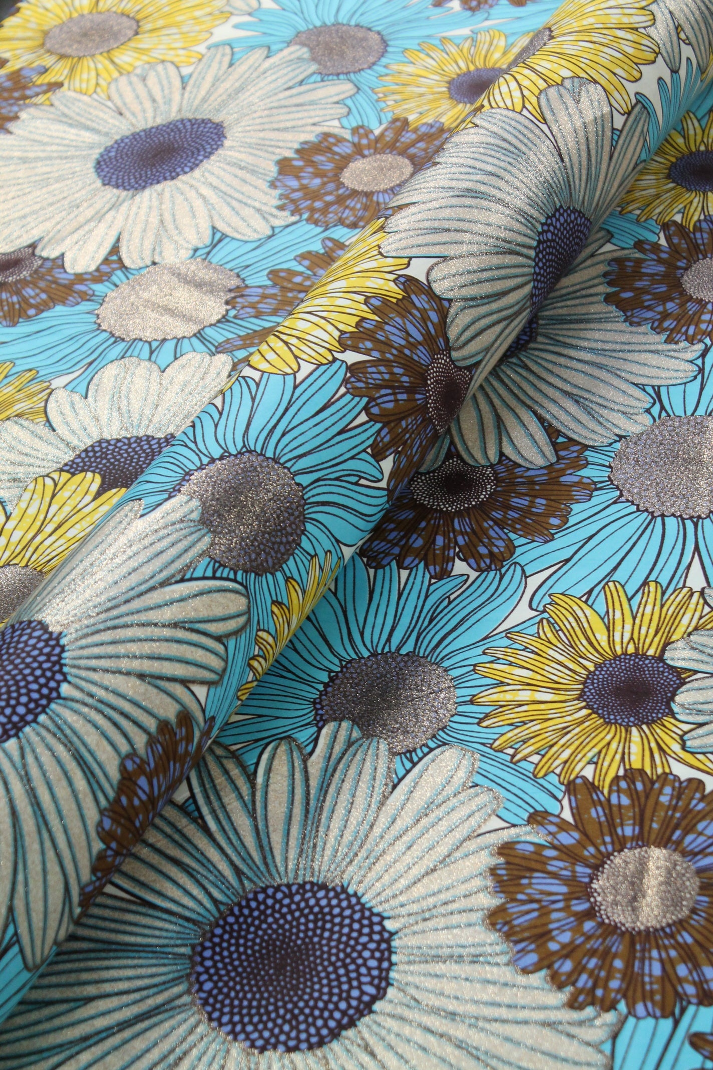 Julius Holland Crystal Shine